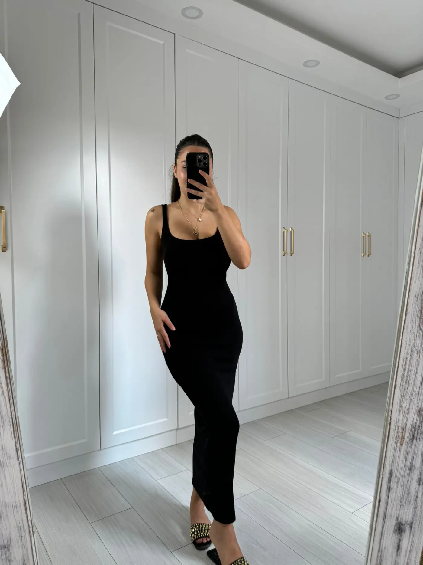 DİLVİN KARE YAKA ELBİSE SİYAH RENGİ