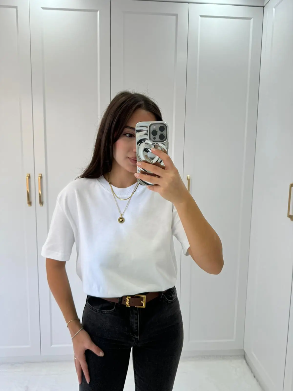 DİLVİN OVERSİZE BEYAZ RENK TİŞÖRT