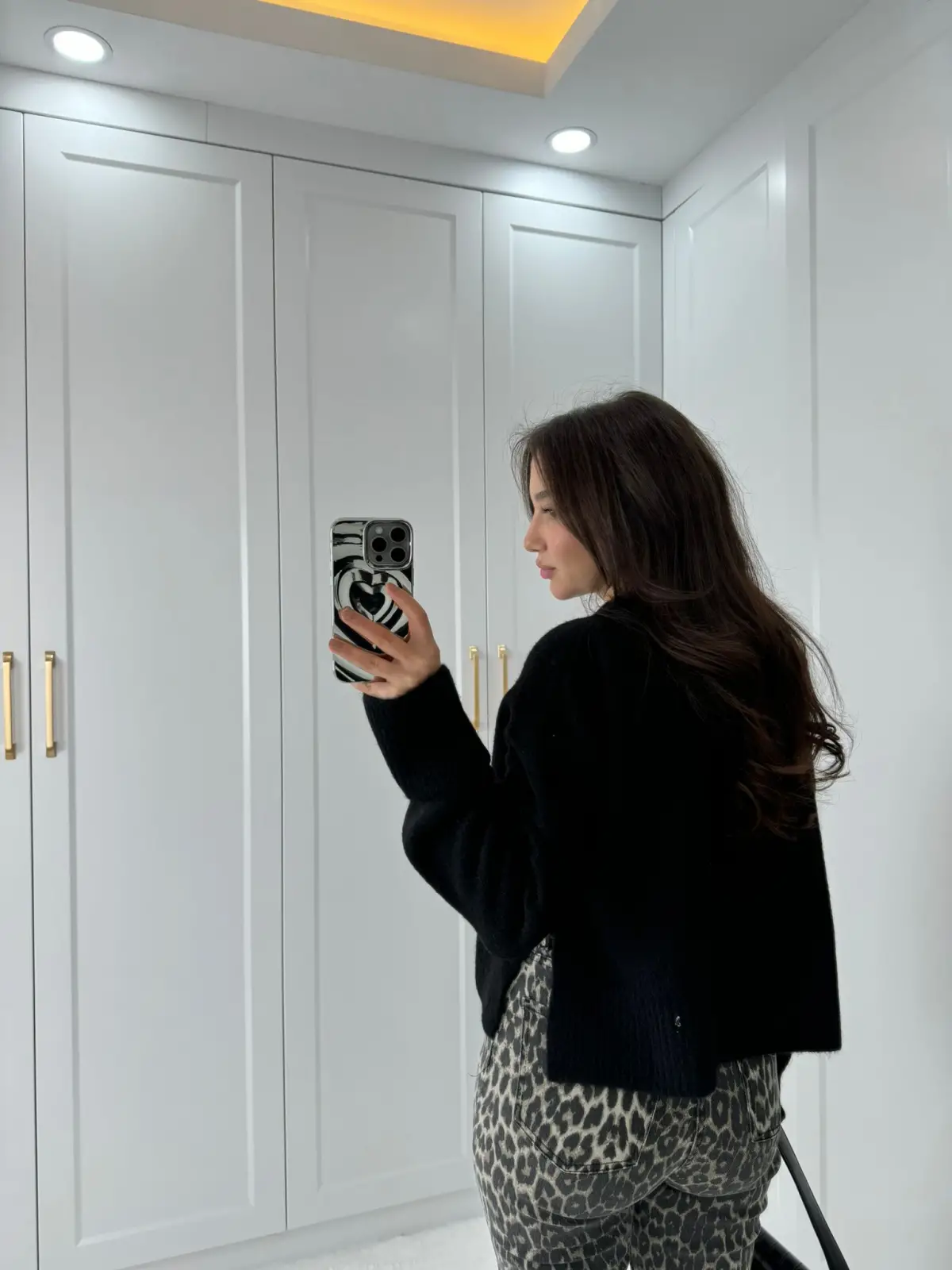 DİLVİN YIRTMAÇLI HIRKA SİYAH RENK